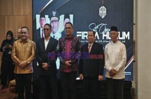 | Wakil Gubernur Kaltim Resmikan Firma Hukum Elviandri dan Sunariyo, Diharapkan Jadi Mitra Strategis Penegakan Hukum |