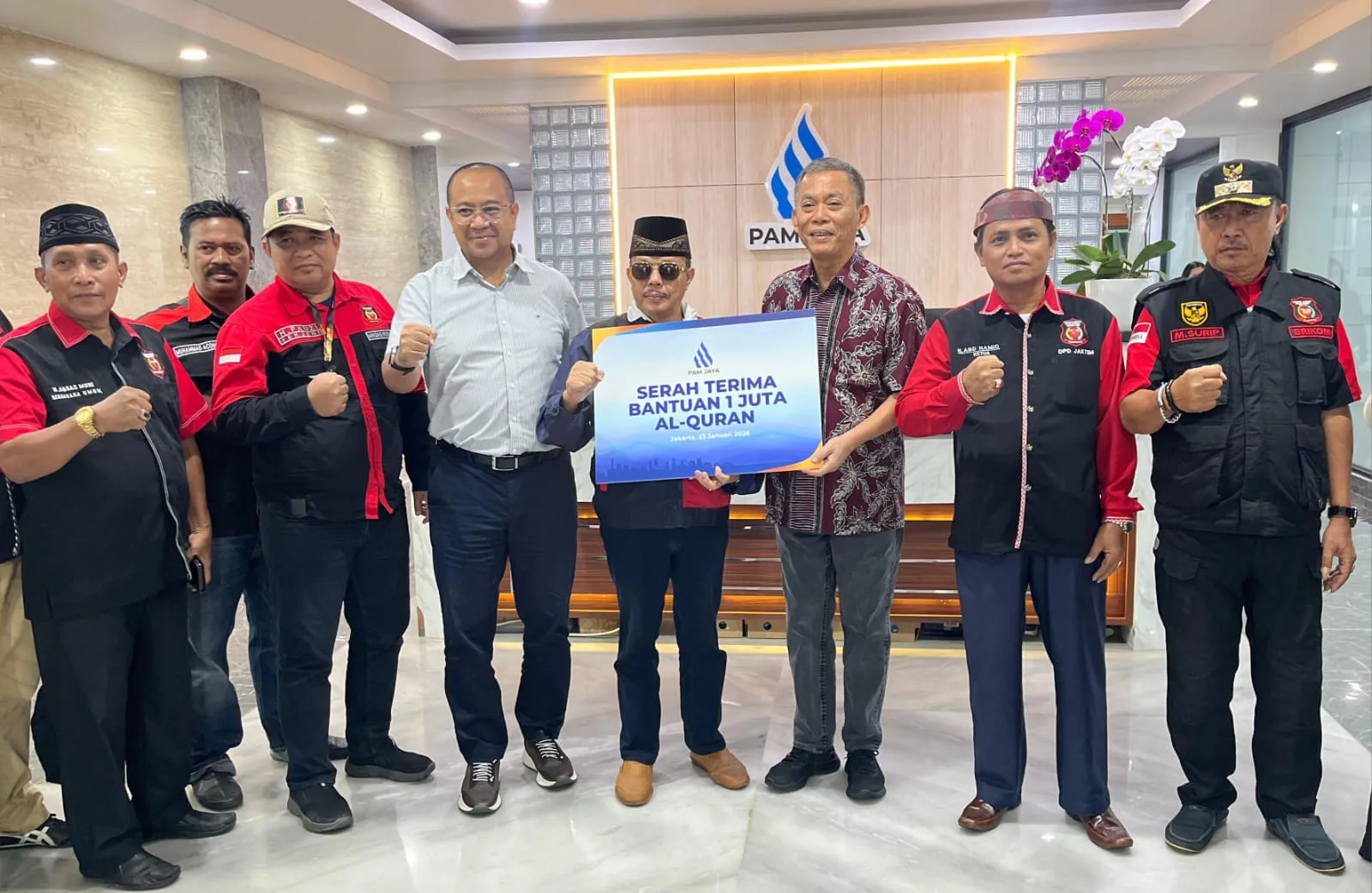 IMG-20260124-WA0090(1) cbcpos.com|PAM JAYA BERI HIBAH CSR PROGRAM SEDEKAH SATU JUTA AL QURAN MADAS NUSANTARA UNTUK BENCANA SUMATERA, ACEH DAN SUMBAR