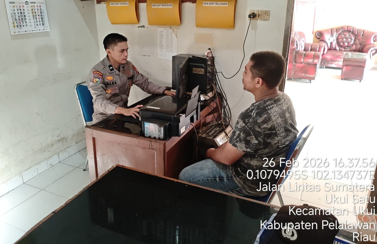 Polsek Ukui amankan Pencuri Buah Kelapa Sawit di Pangkalan Lesung, Pelalawan