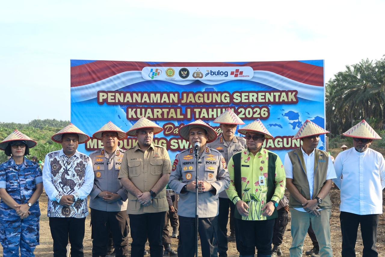Kapolda Riau melaksanaan Tanam Jagung Serentak 40 ha Via zoom dengan Kapolri