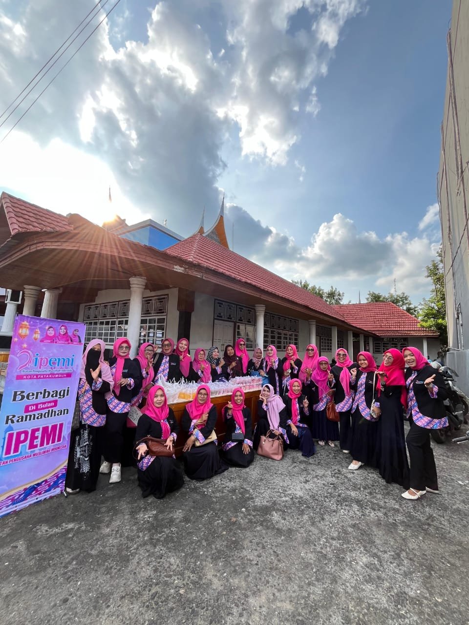 IPEMI PD Payakumbuh Gelar Bakti Sosial Tahunan Ramadhan – Gerakan Berbagi yang Jadi Penggerak Pertumbuhan UMKM Muslimah