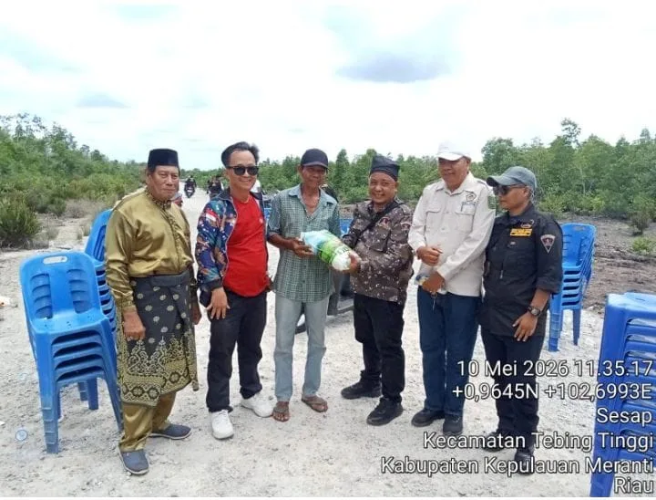cbcpos.com|MEMPERINGATI HUT Ke 15 KETUA DPC GRIB JAYA KABUPATEN KEPULAUAN MERANTI GELAK REBOISASI MANGROVE DAN BANTUAN SOSIAL UNTUK WARGA MASYARAKAT PESISIR 